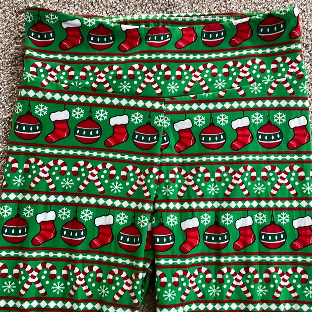Holiday print high waist cropped leggings